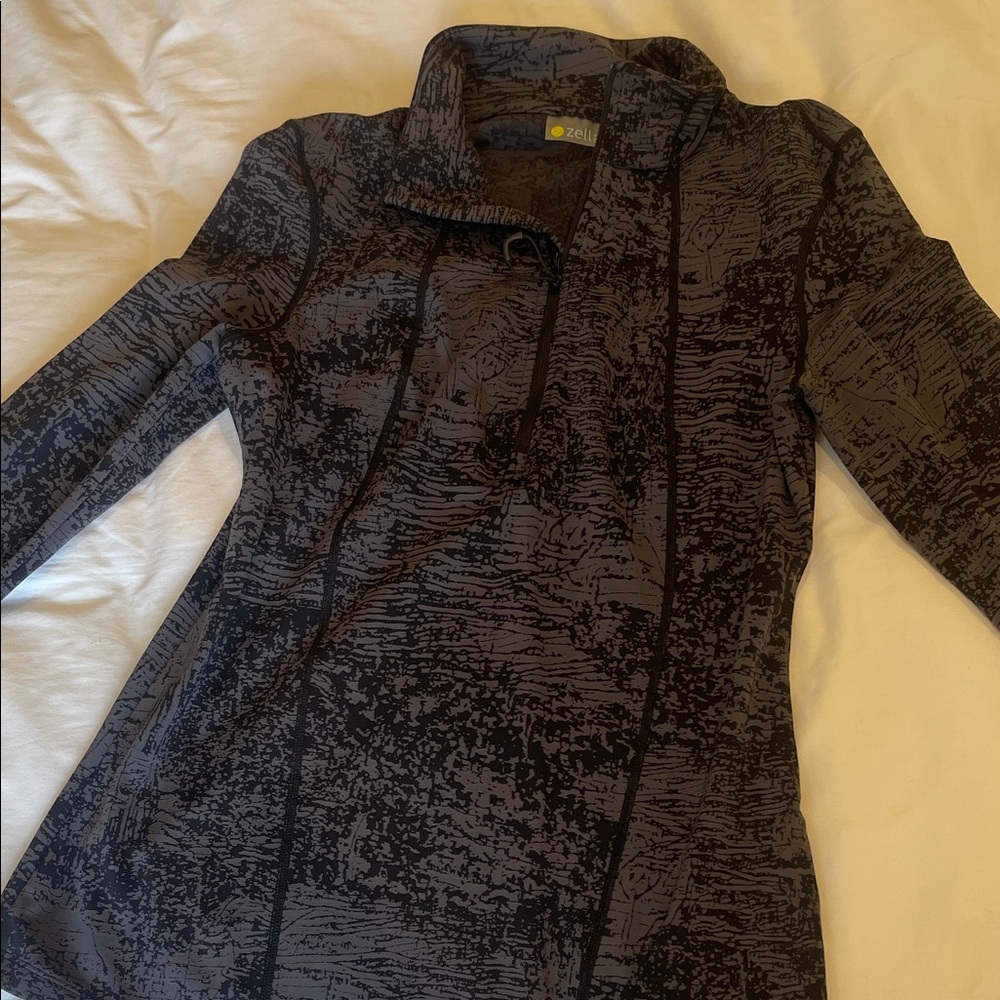 Zella Black and Gray Patterned Quarter-Zip Pullover